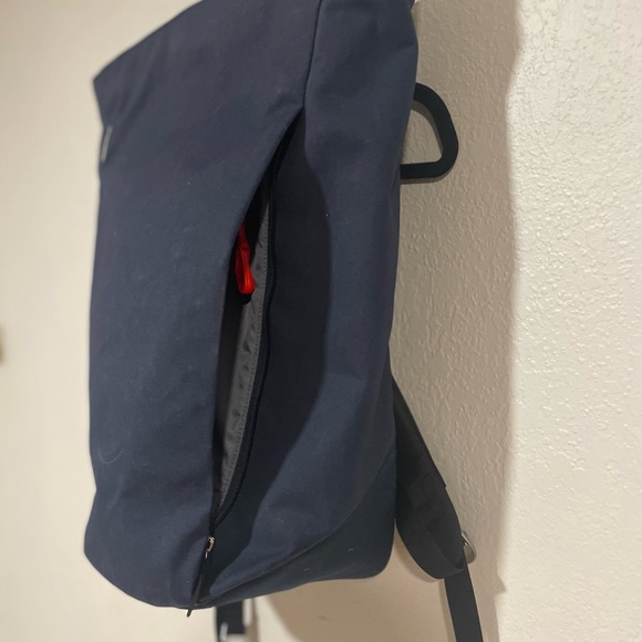 Osprey Arcane Commuter Laptop Bag Navy Blue Like New - Picture 2 of 5